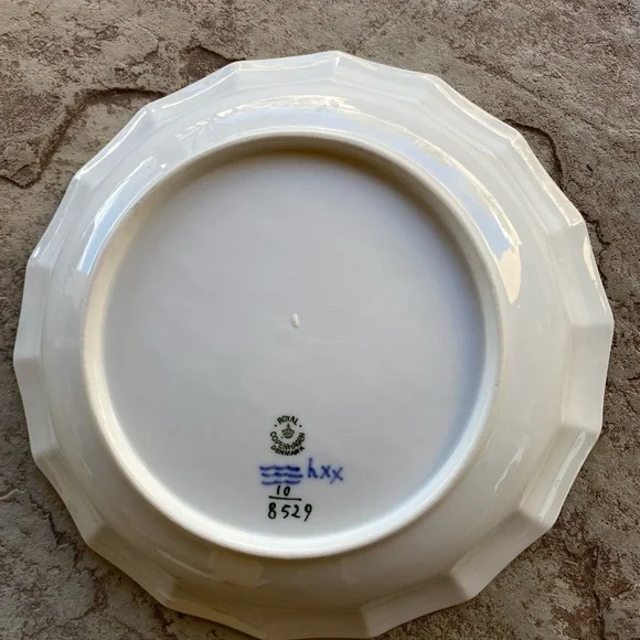 SOLD!!!   Copenhagen Flower Bowl - Picture 2 of 7